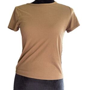 Olivia Rae‎ juniors size medium, short sleeve ribbed shirt